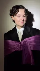 Bella Ramsey - Video