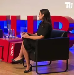 Alexandria Ocasio-Cortez / AOC - Video #355121