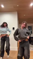 Xochitl Gomez - Video