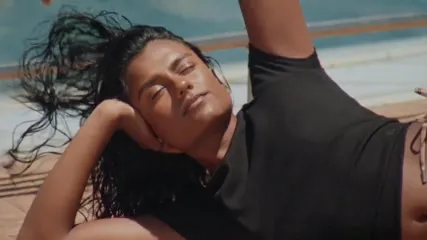 Simone Ashley - Video