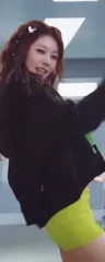 Sakai Moka - ILLIT - Video