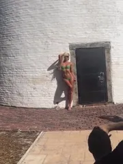 Danielle Moinet / Summer Rae - Video