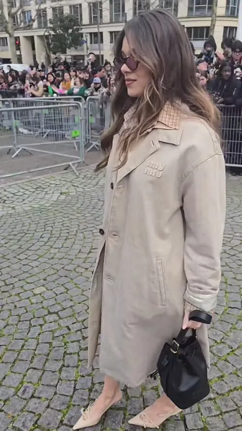 Hailee Steinfeld - Video