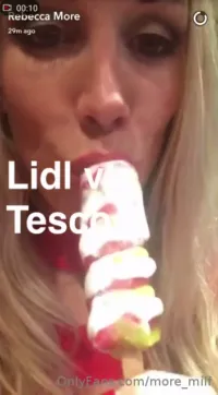 Rebecca More / Rebecca Moore - Video