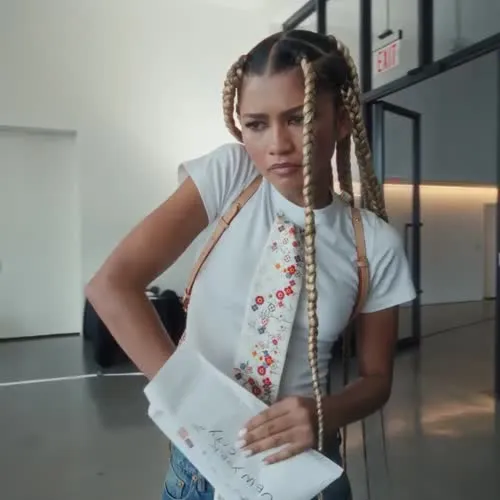 Zendaya - Video