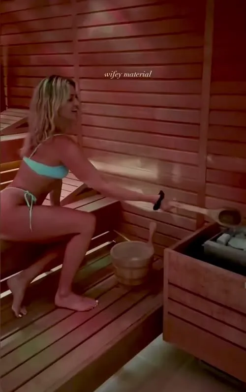 Ashley Roberts(Pussycat Doll) - Video #133944