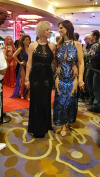 Syren De Mer - Little clip from the AVN Awards Red Carpet with my boo @DeeW.. 01