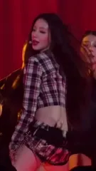 Shuhua (Yeh Shuhua) (G)-IDLE) [i-dle] - 1260221 i-dle - Red redemption - Chomifap-1
