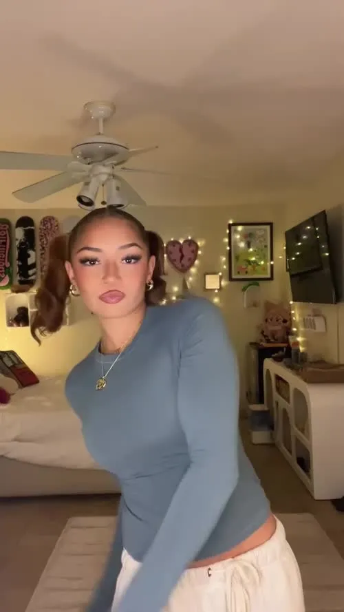 Avani Gregg - Video