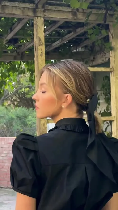 Sydney Sweeney - Video