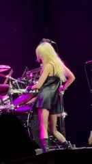 Taylor Momsen - Video