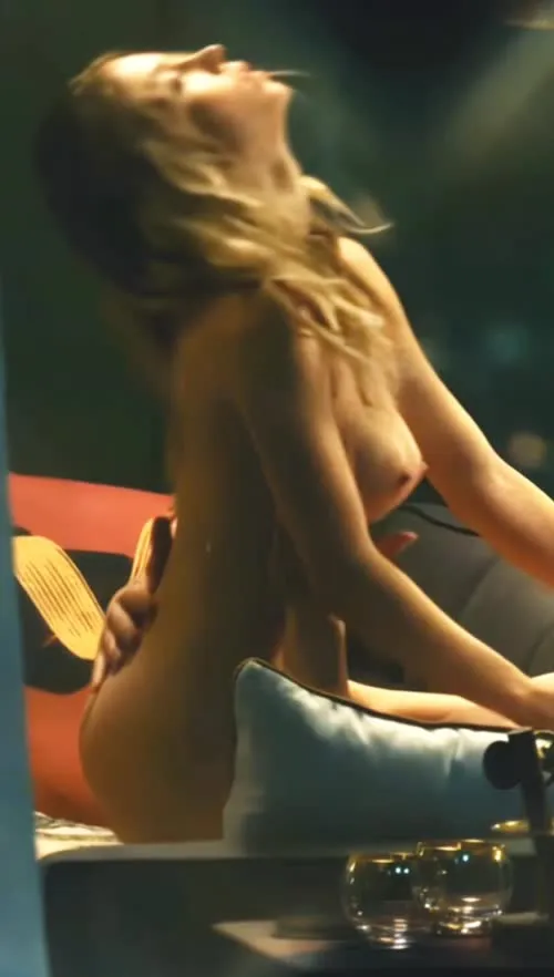 Sydney Sweeney - Video