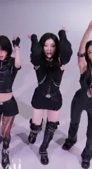 Chaeryeong - ITZY (채령) - Video