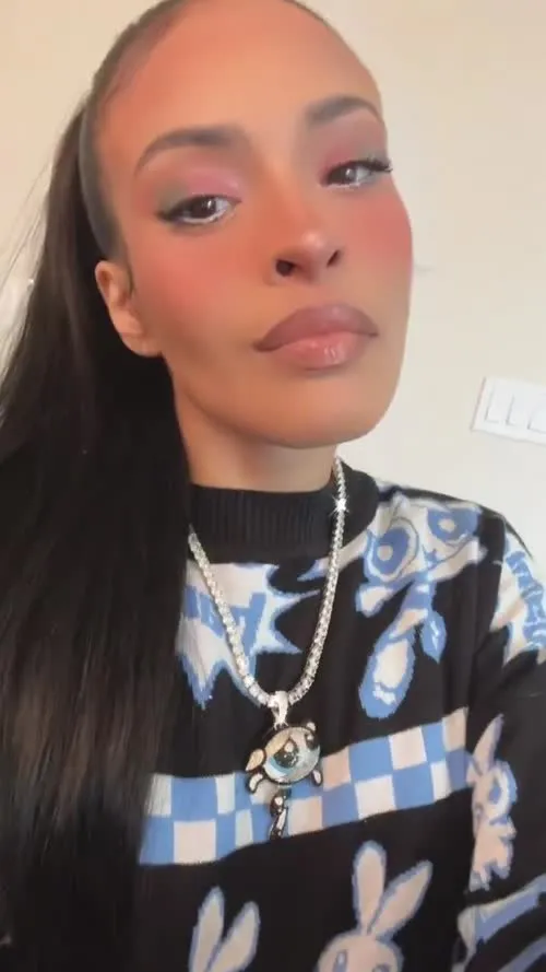 Zelina Vega // Thea Trinidad - Video