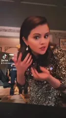 Selena Gomez - Video