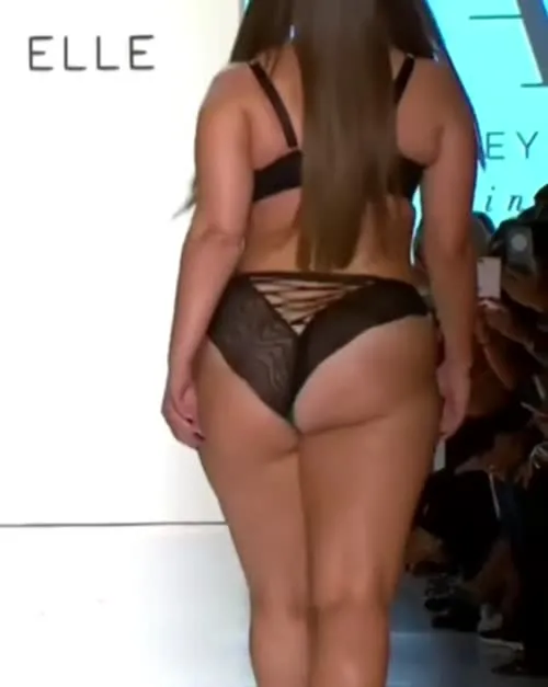 Ashley Graham - Video #294692