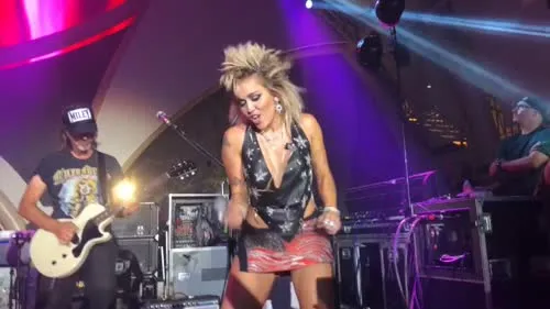 Miley Cyrus - Video #276584