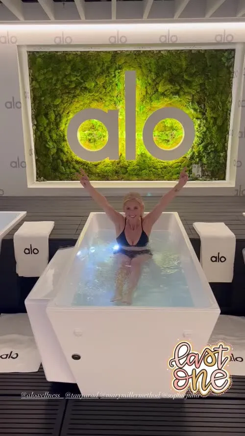 Sarah Michelle Gellar - Video
