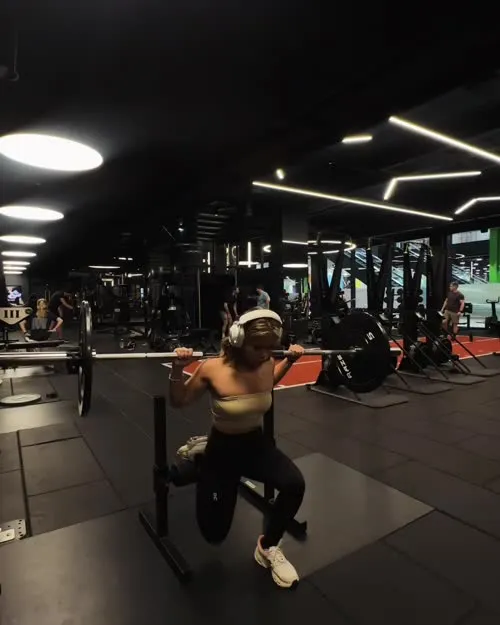 Bianca Bustamante | Racerbia - Video
