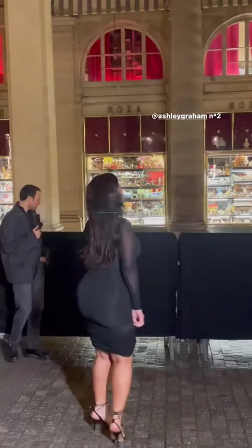 Ashley Graham - Video #280326