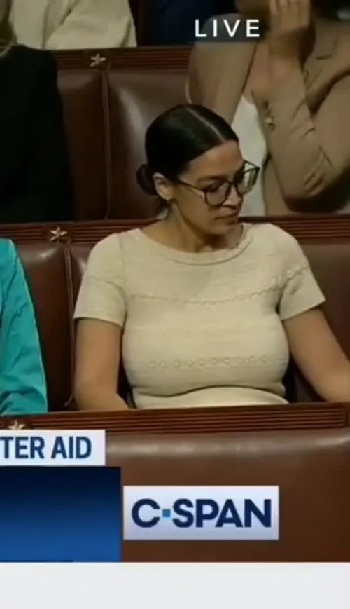 Alexandria Ocasio-Cortez / AOC - Video