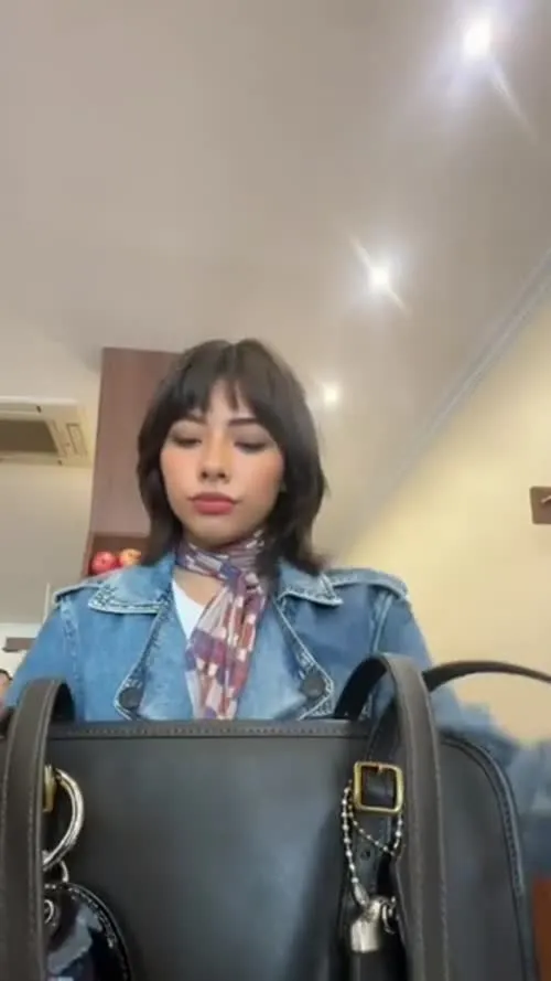 Isabela Merced - Video #217187