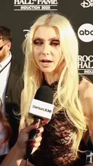 Taylor Momsen - Video