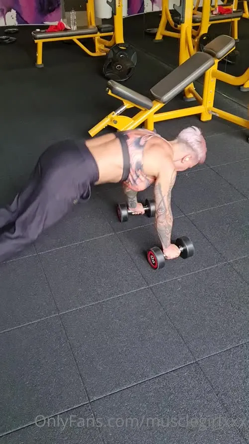 crazyxbody / musclegirlxxx - Video #135565