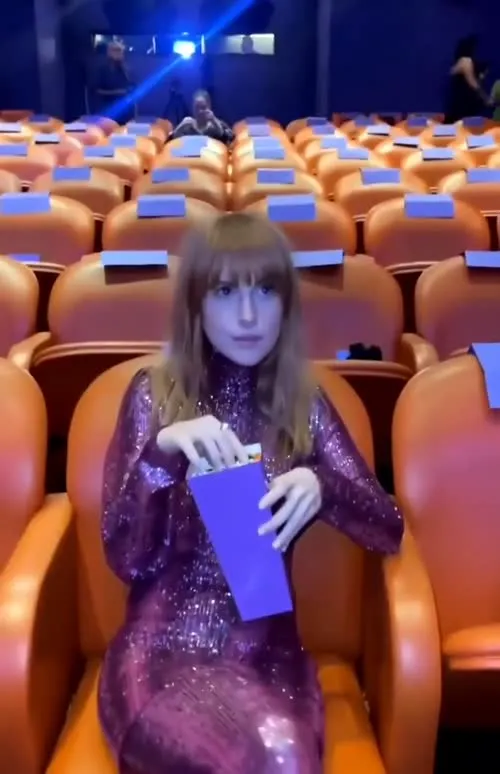 Hayley Williams - Video