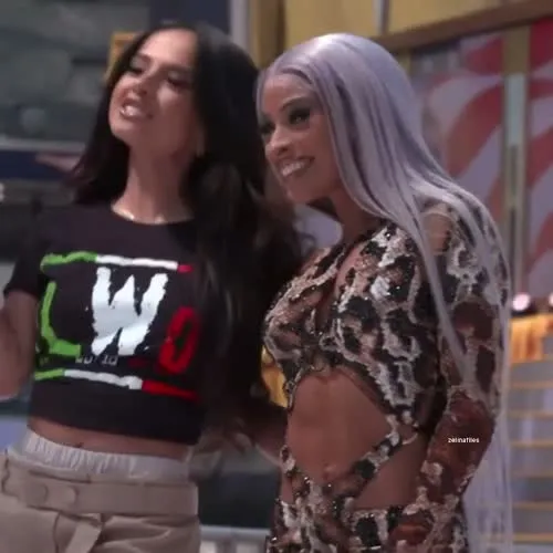 Becky G - Video
