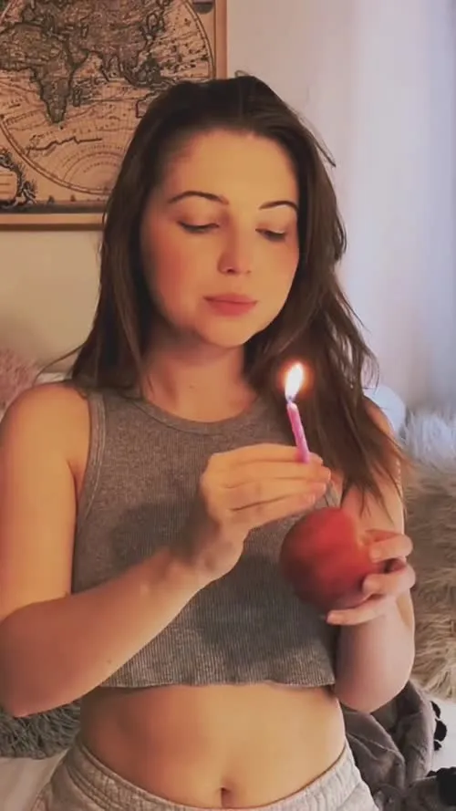 Sammi Hanratty - Video #194637