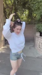 Rachel Anne Sennott - Video