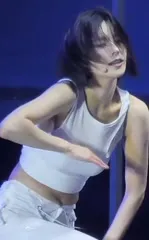 Yeji - ITZY (예지, Hwang Ye-ji) - 1vnsuUIJtVl