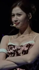 Minatozaki Sana (TWICE) - Video