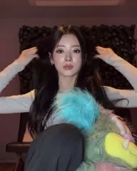 Anna (Tanaka Anna) MEOVV - Video