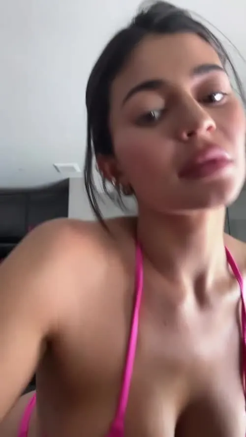Kylie Jenner - Video #173334