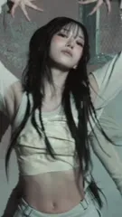 Sooin (Kim Soo-in, Swim Kim) MEOVV - Video