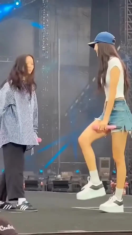 Jisoo  || - BLΛƆKPIИK ( BLACKPINK ) - Video
