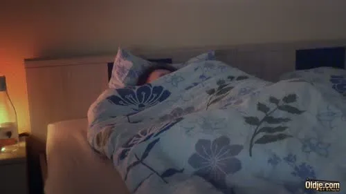 Oldje.com - Oldje - Alice Marshall - Wake up for sex (2014-12-19)