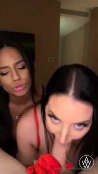Angela White - 2023-12-23 - Sharing a candy cane with Autumn Falls
