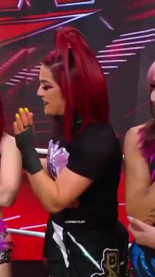 WWE Bayley / Davina Rose / Pamela Rose Martinez - Video