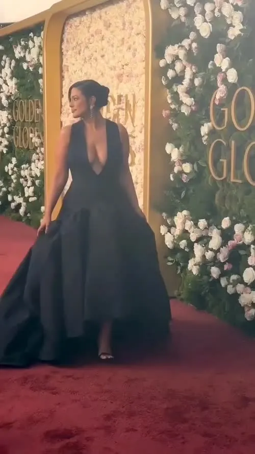 Ashley Graham - Video #304140