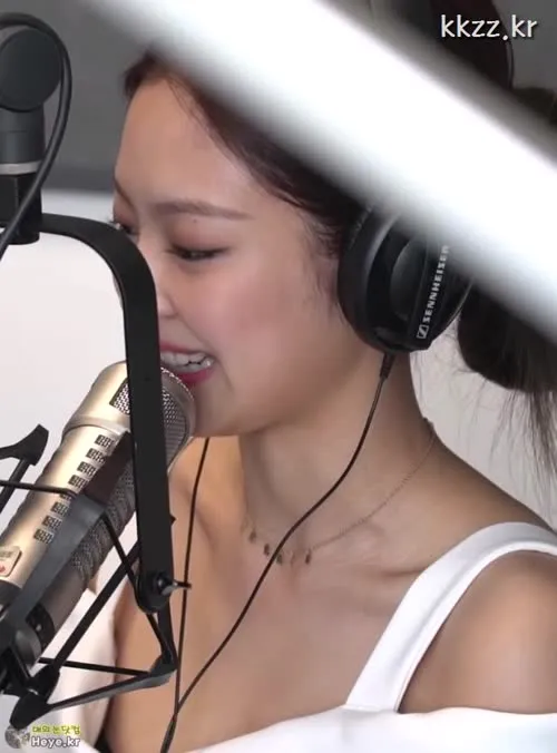 Jennie | BLΛƆKPIИK (Blackpink) - Video