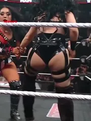 Stephanie Vaquer - Video #379858
