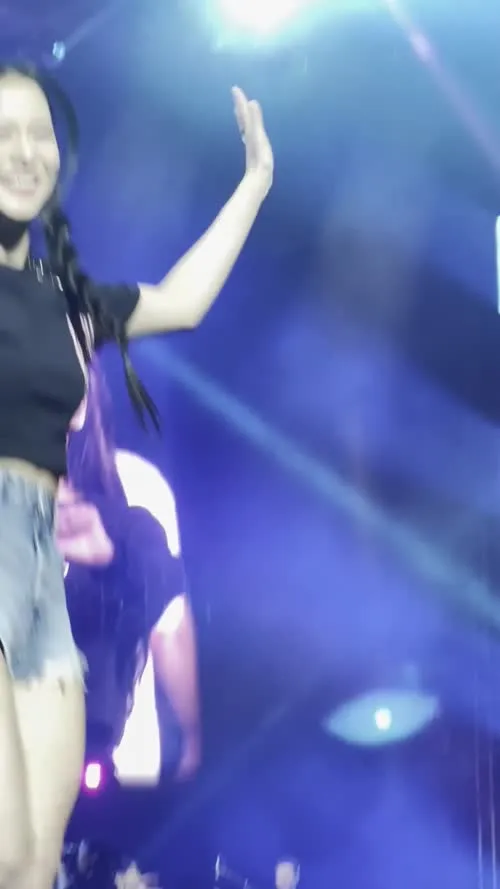 Jisoo  || - BLΛƆKPIИK ( BLACKPINK ) - Video