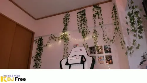 vivian_suon | ItsNokia | Nokaaari | Viv_Player | Vivian_Qwerty - Video