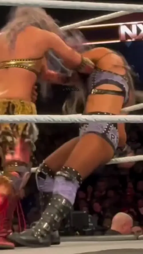 Roxanne Perez/Rok-C - WWE NXT - Video