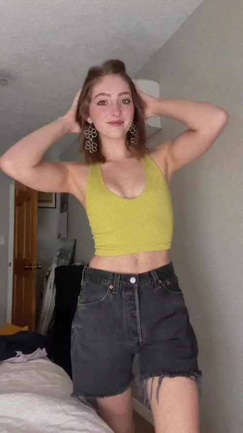 Willow shields - Video