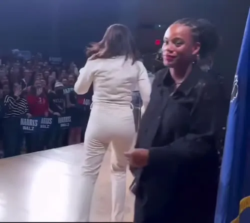 Alexandria Ocasio-Cortez / AOC - Video #181085