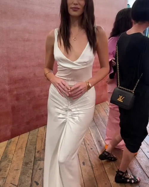 Alycia Debnam Carey - Video #181725